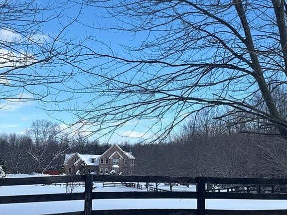 4th image of 134 N Bergen Mills Rd