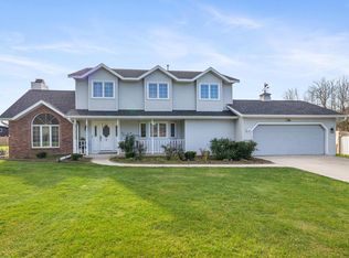 1251 Riverview Dr, Sheboygan, WI 53083