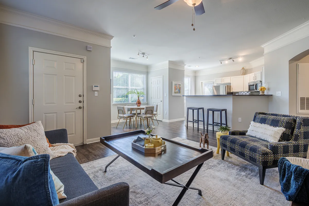Building Photo - Parmer Place