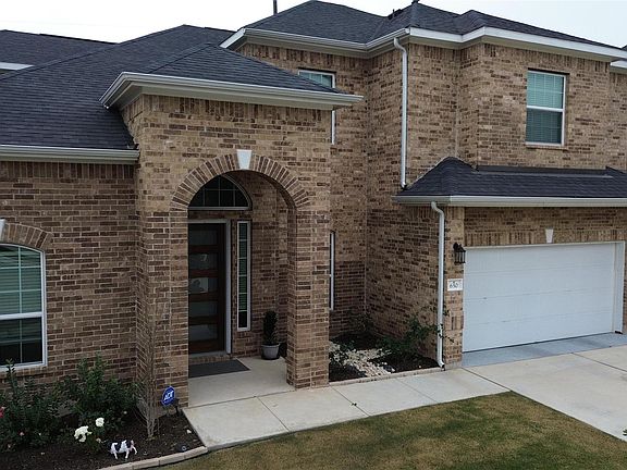 2nd image of 650 Wild Pecan Loop