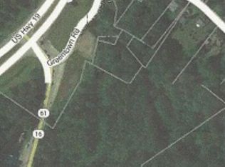 581 Greentown Loop Rd, Oak Hill, WV 25901