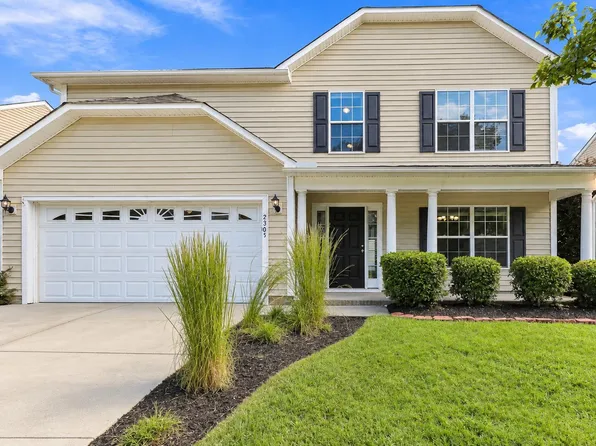 2305 King Malcolm Ln, Zebulon, NC 27597