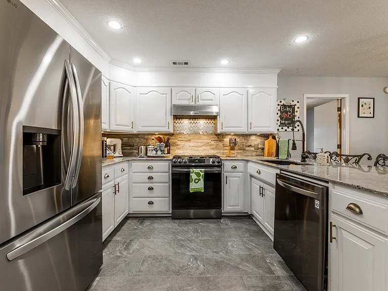 4326 Georgia St — Photo 24
