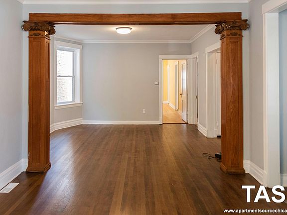 2nd image of 2118 N Avers Ave #2118S1