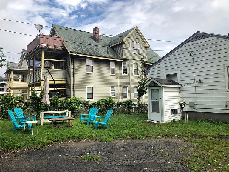 4095 Washington St — Photo 1