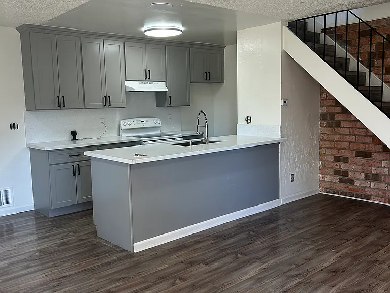 2241 Partridge Way #2 — Photo 1