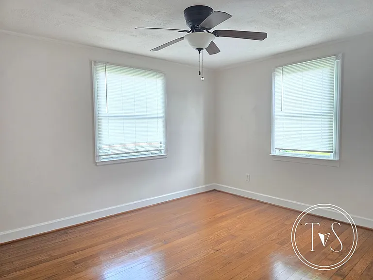 304 Turnberry St — Photo 13