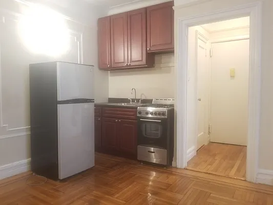 Rented by Lang Realty LLC | media 25