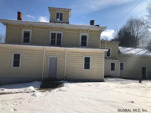 4364 Main St, Port Henry, NY 12974