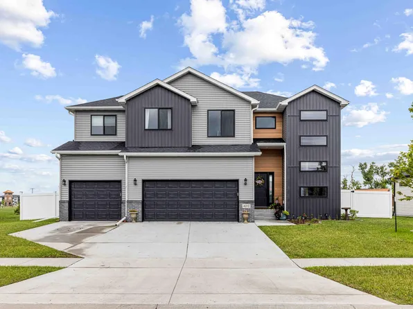 4212 Pine Pkwy S, Fargo, ND 58104