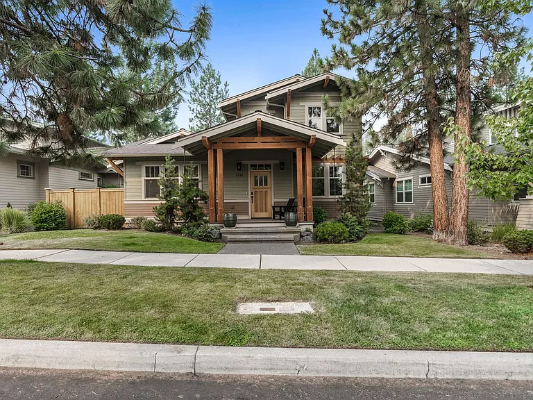 2333 NW Lolo Dr — Photo 27