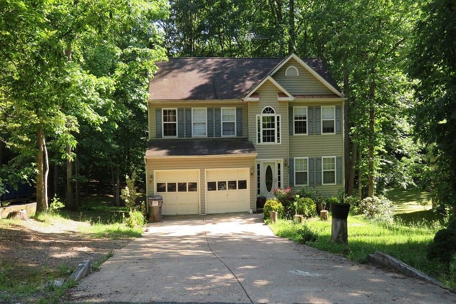 1st image of 1035 Portugal Dr