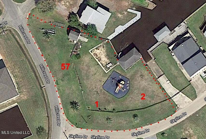 1st image of Skyline Dr