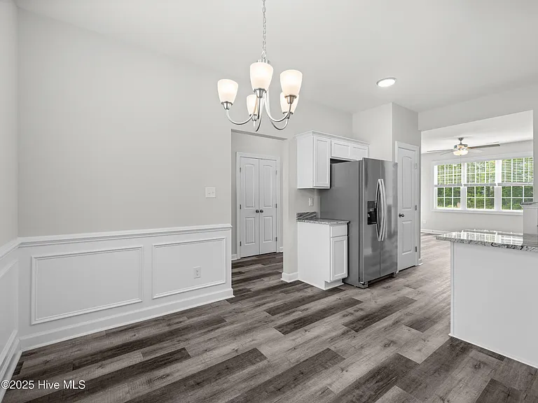 908 Freewoods Ct — Photo 13