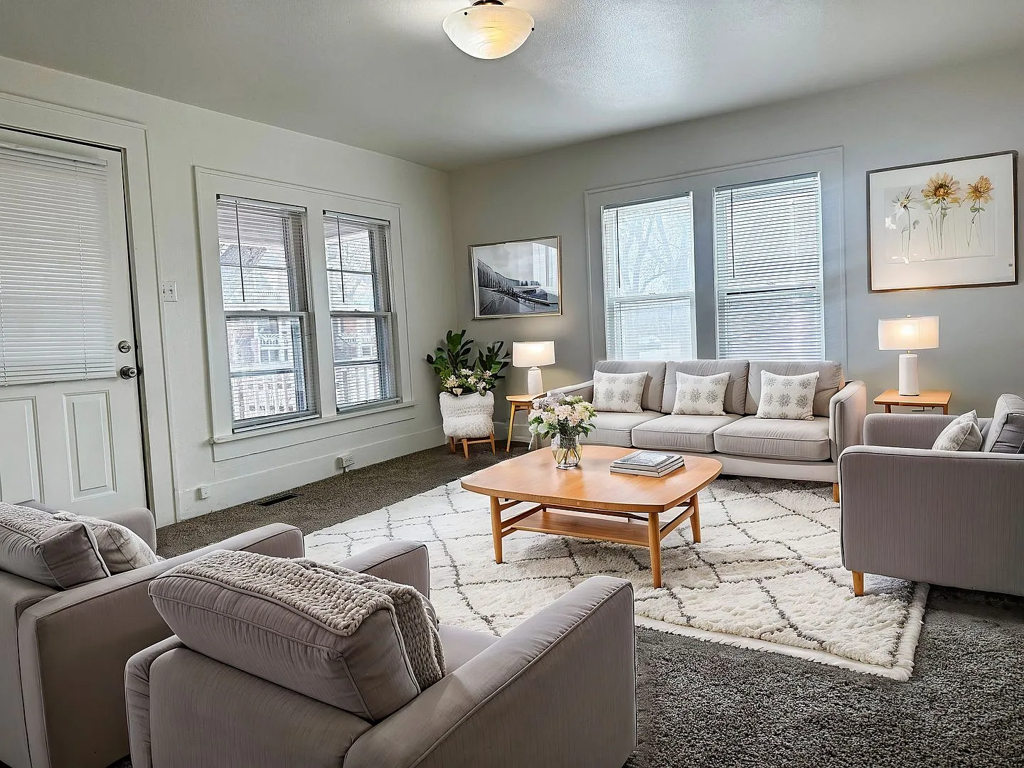 Comfortable Rancher on the West side! — Photo 2