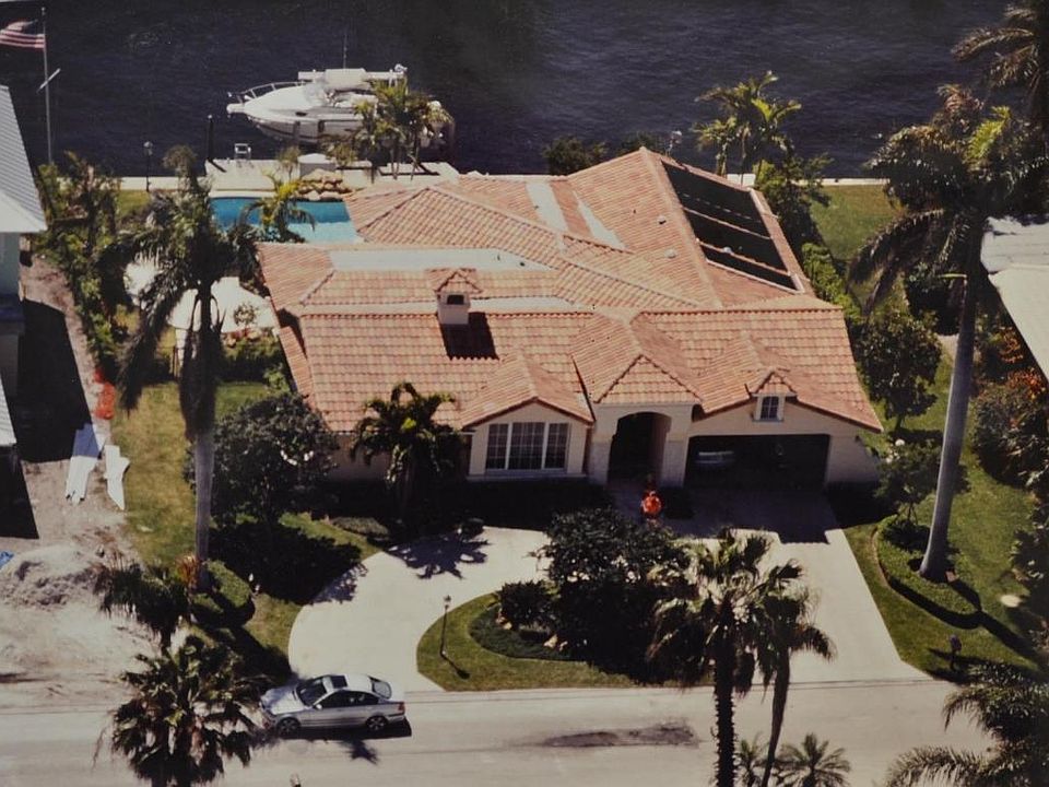 1st image of 934 Cypress Dr