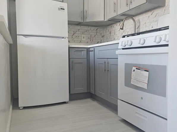 33-27 13th Street image 5 of 8