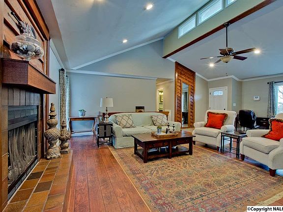 2nd image of 3639 Crestview Dr NW