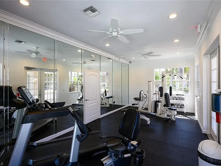 2371 Ravenna Blvd #101 — Photo 36