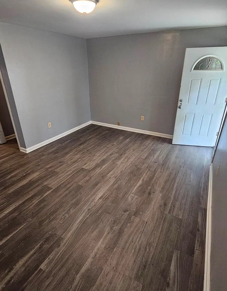 2 bed, 750 sqft, $950 — Photo 1