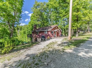 9 Wet Fly Ln, Lebanon, MO 65536