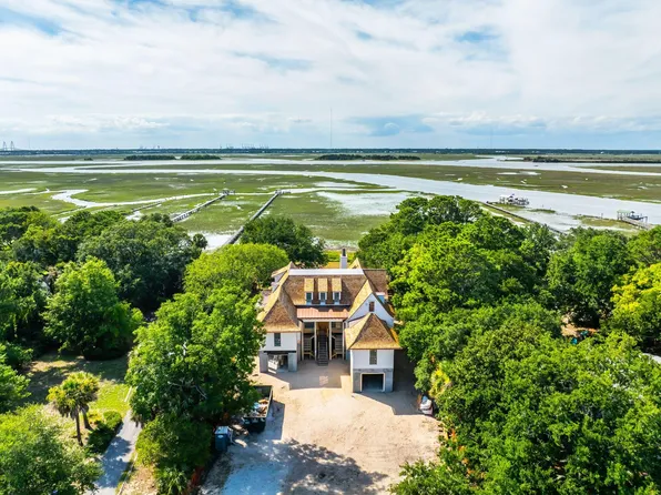2910 Jasper Blvd, Sullivans Island, SC 29482