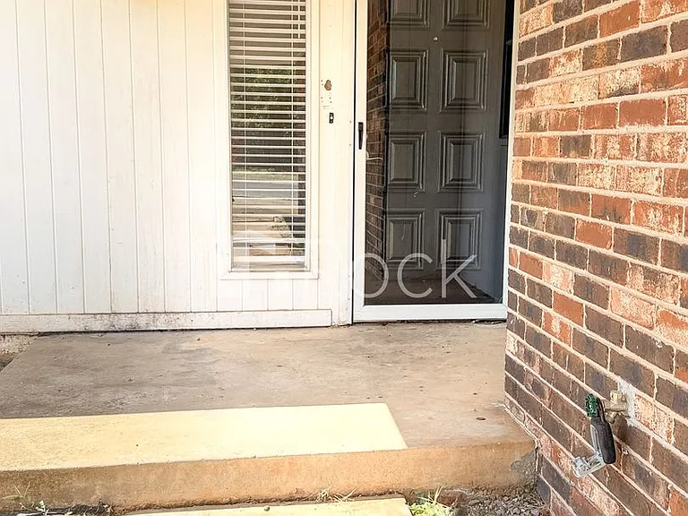 7024 Woodlake Dr — Photo 17