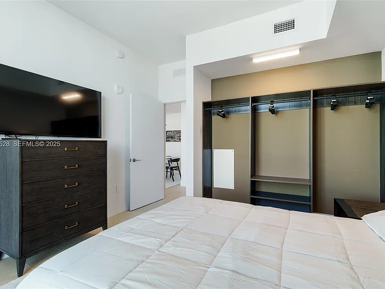 601 NE 1st Ave #Penthouse 5001 — Photo 23