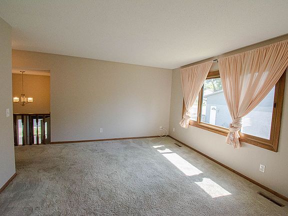3rd image of 4433-4435 13th Ave NW