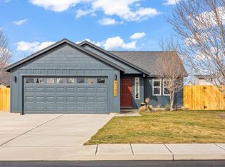 3103 SW Peridot Ave, Redmond, OR 97756