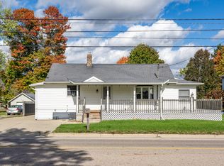 921 E Willoughby Rd, Lansing, MI 48911