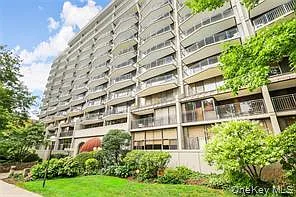 15 Stewart Pl — Photo 2