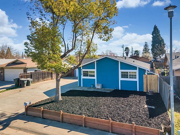 3rd image of 9320 Mirandy Dr