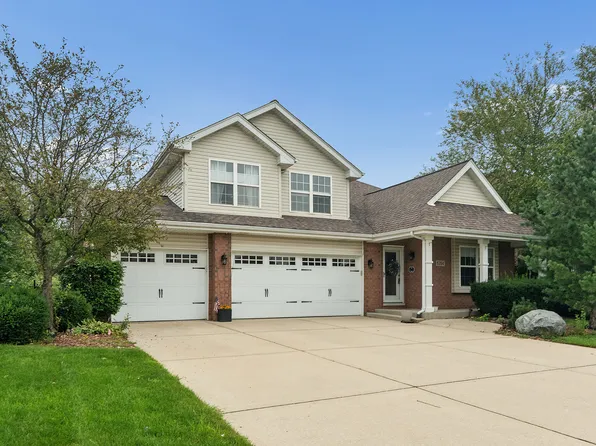 8204 W Rosebury Dr, Frankfort, IL 60423