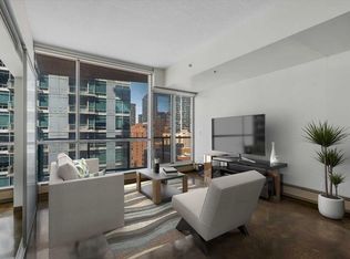 135 13th Ave SW #1106, Calgary, AB T2R 0W8
