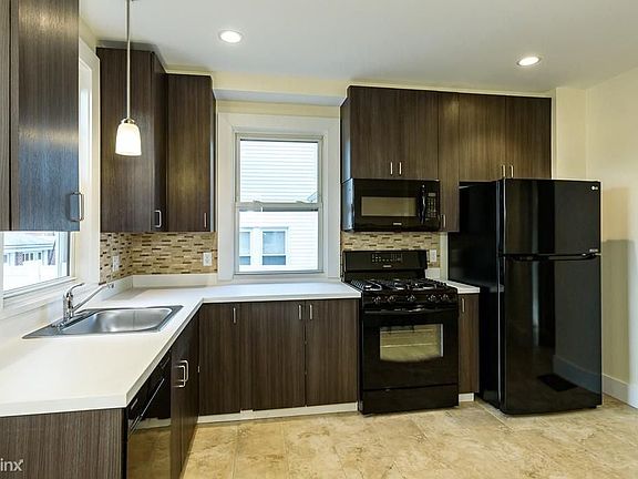 29 Bentley St. #SF Boston Shared Unit Photo 2
