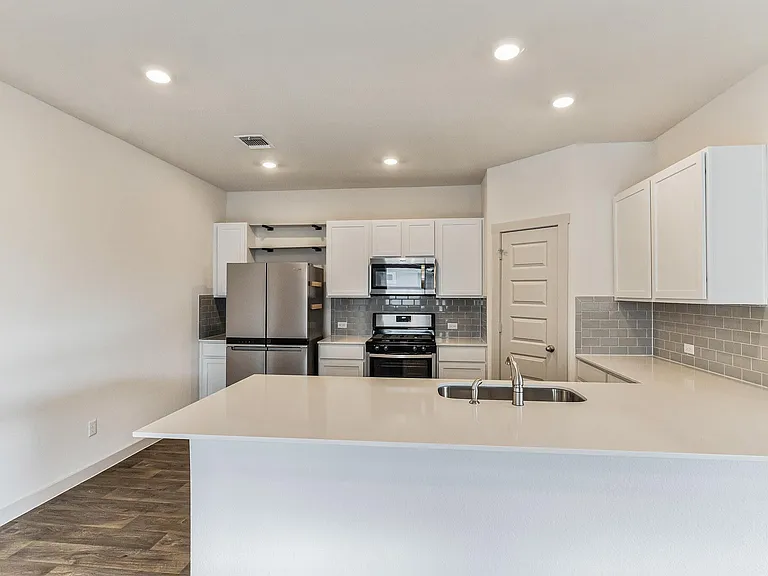 217 Greens Bayou Trl — Photo 15