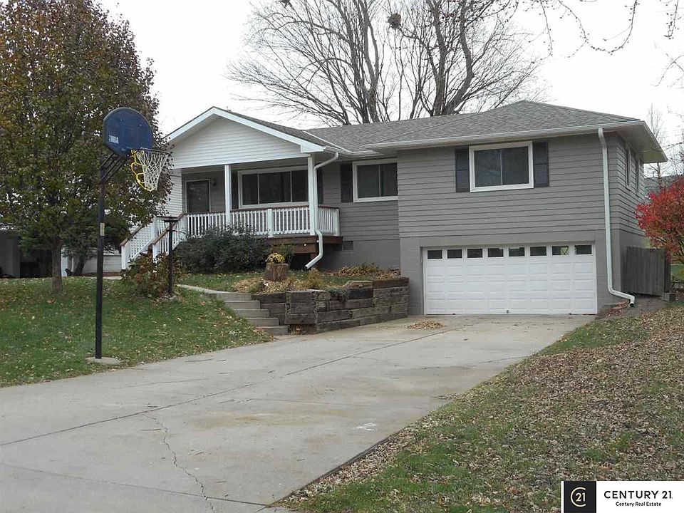 1st image of 1321 Englewood Dr