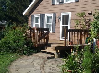 65 Todds Hill Rd, Branford, CT 06405