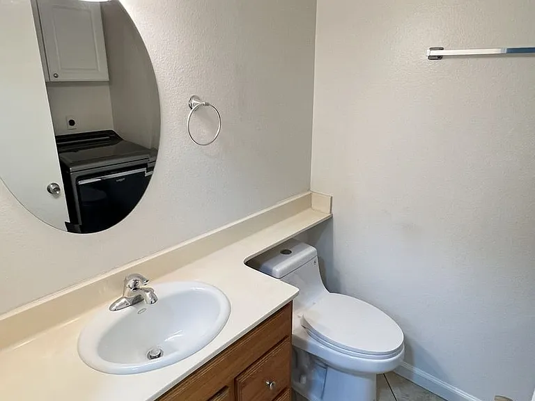 1910 W Palmyra Ave #92 — Photo 16