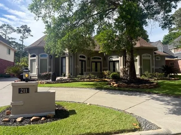 211 Wedgewood Dr, Montgomery, TX 77356