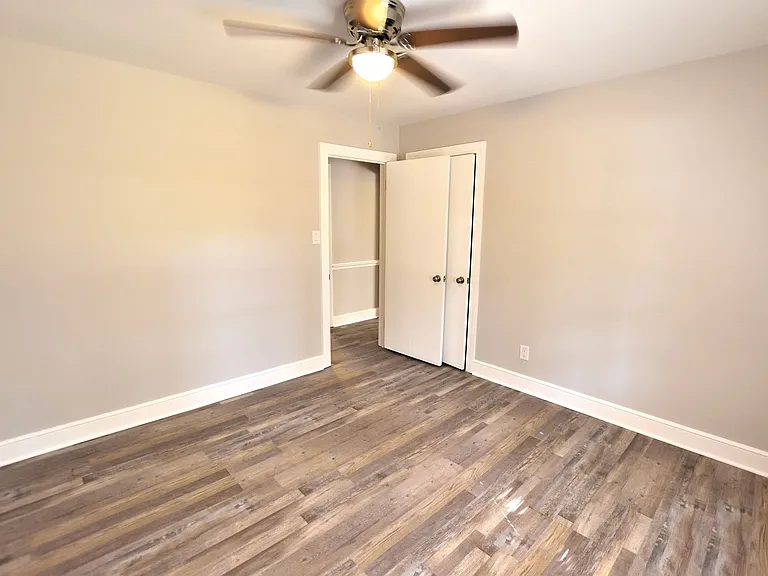 708 Cedarbrook Dr — Photo 13