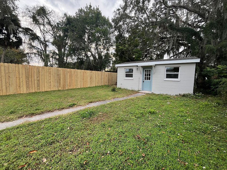 1st image of 1411 Floradel Ave #1B-1BA-260SQFT