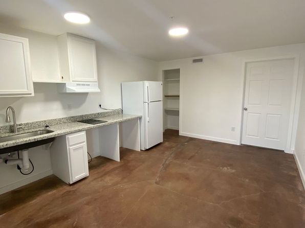 345 E Oregon Ave #106