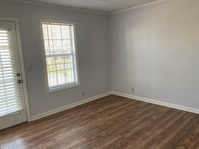 2325 Elliston Pl #206 — Photo 9