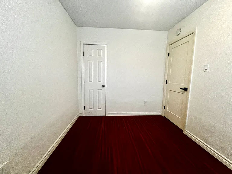 1674 Sycamore Dr — Photo 6