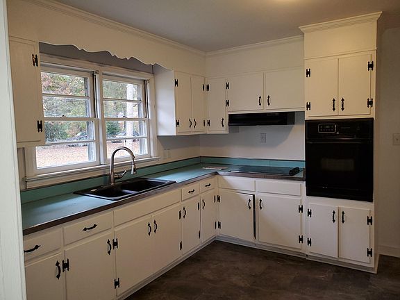 5th image of 842 Newkirk Dr