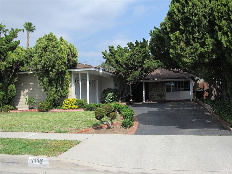 1st image of 1116 N Stephora Ave