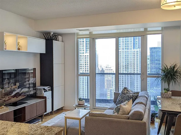 21 Carlton St #3601 — Photo 2