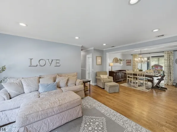 11 Oneida Ave, Rockaway Twp., NJ 07866